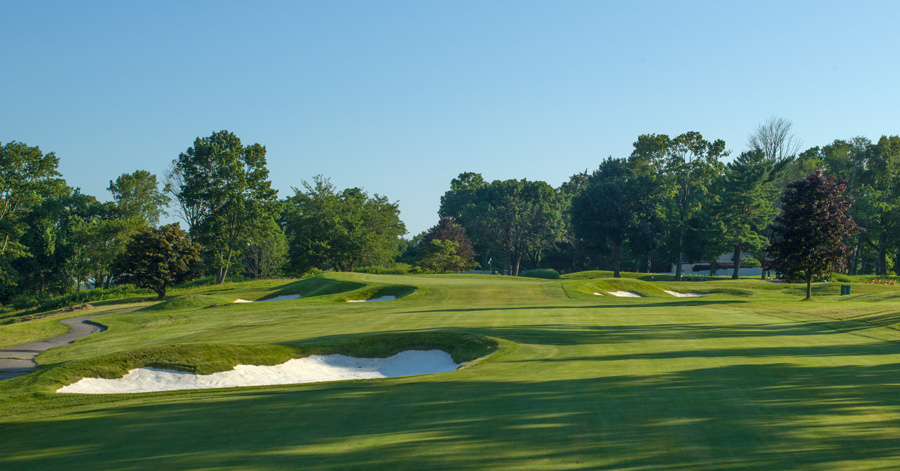 beautiful golf hole in Westchester County